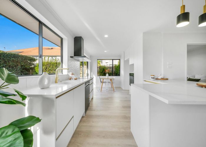  at 100 Greenhithe Road, Greenhithe, North Shore City, Auckland