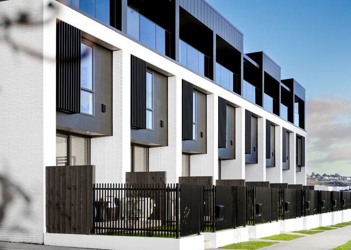  at 102 Whakatupu Road, Flat Bush, Manukau City, Auckland