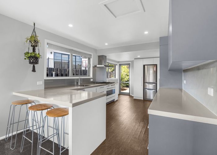  at 37 Sarabande Avenue, Redwood, Christchurch City, Canterbury