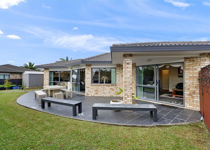 at 25 Gendo Avenue, Henderson, Auckland