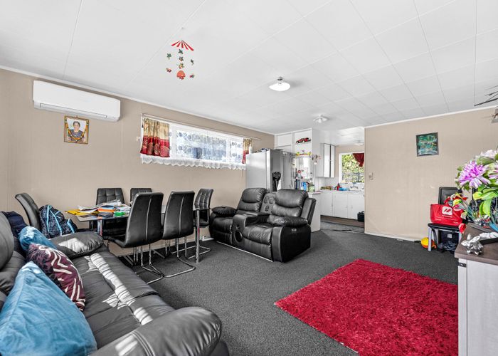  at 2A Barbary Avenue, Kelston, Auckland