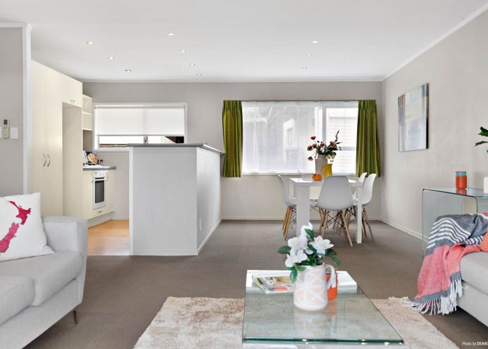  at 2/0 John Davis Road, Mount Roskill, Auckland