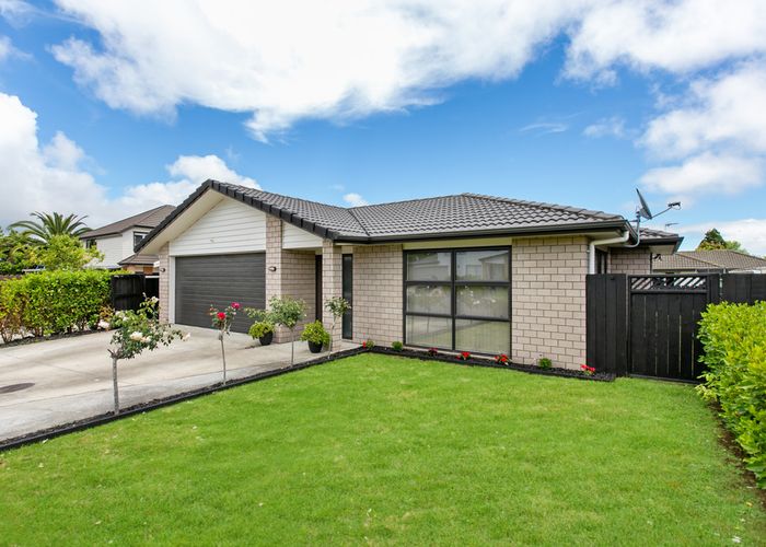  at 17 Hansen Place, Takanini