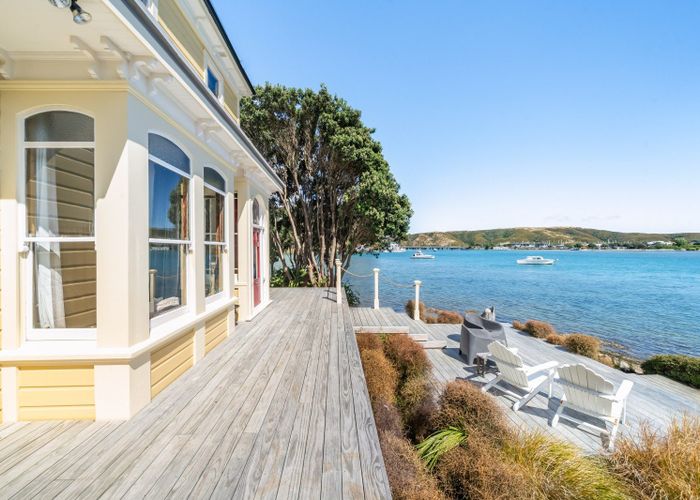  at 55 Paremata Road, Paremata, Porirua, Wellington