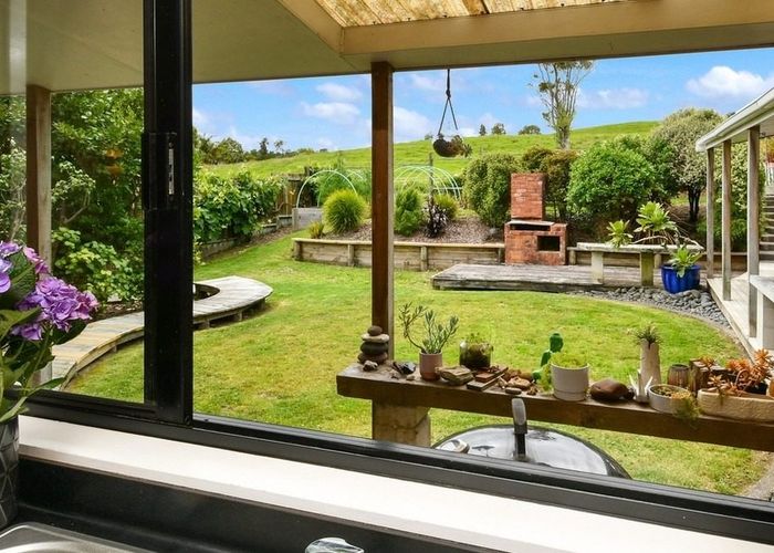  at 16 Opanuku Road, Henderson Valley, Auckland
