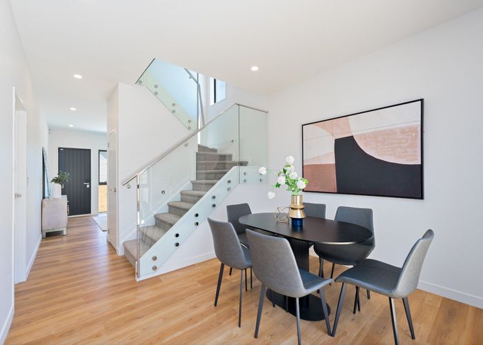  at 21B Barron Drive, Green Bay, Waitakere City, Auckland