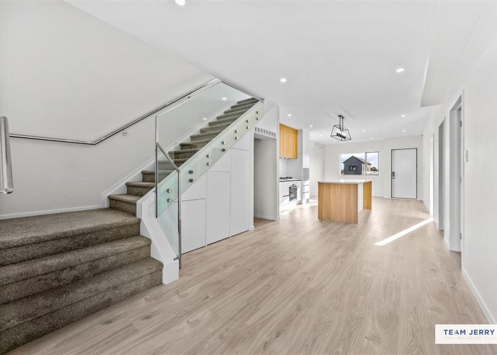  at 11 Farranfore Road, Papakura, Papakura, Auckland