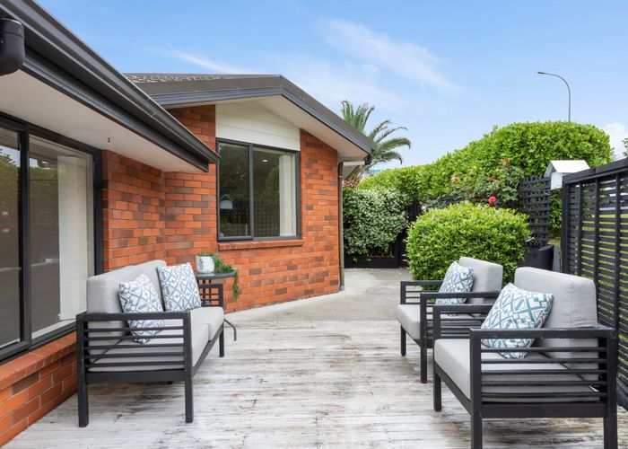  at 9 Orwell Road, Greenhithe, Auckland