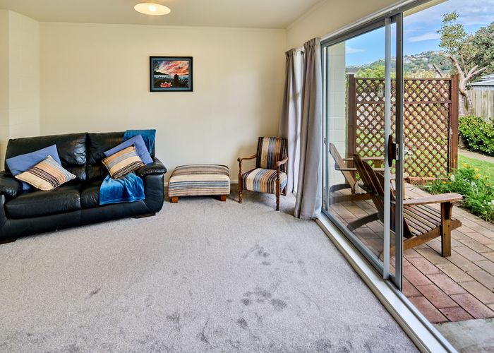  at 11/154 Onepu Road, Lyall Bay, Wellington