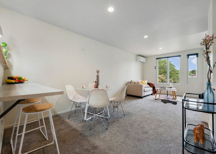  at 435B West Coast Road, Glen Eden, Waitakere City, Auckland