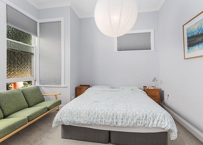  at 6 Queens Drive, Kilbirnie, Wellington
