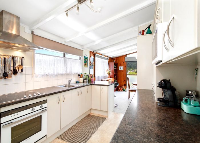  at 158 George Street, Stokes Valley, Lower Hutt