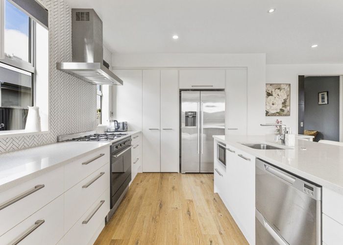  at 21 Torbay Avenue, Huntingdon, Ashburton, Canterbury