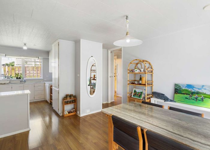  at 101 Oaktree Avenue, Browns Bay, Auckland