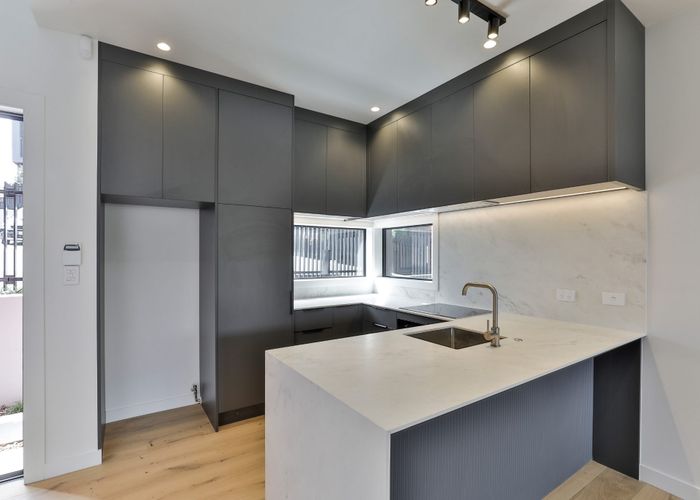  at 10/11 Western Springs Road, Western Springs, Auckland City, Auckland