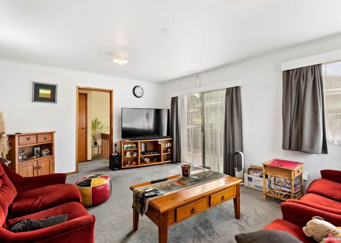  at 60 Salamanca Road, Sunnynook, Auckland