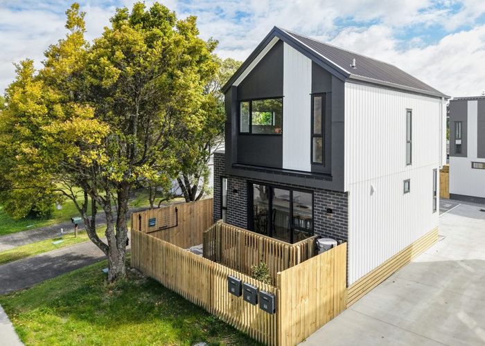  at Lot 2/66 Weldene Avenue, Glenfield, North Shore City, Auckland