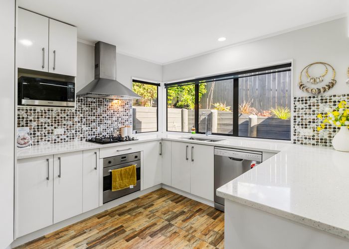 at 53 Mt Lebanon Crescent, The Gardens, Manukau City, Auckland