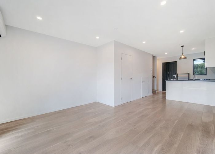  at 11/115 Swanson Road, Henderson, Waitakere City, Auckland