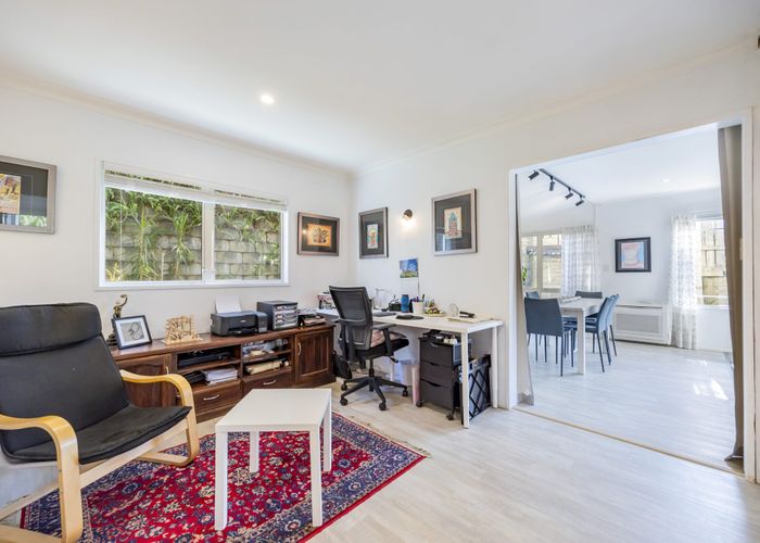  at 39 Emlyn Place, Torbay, Auckland
