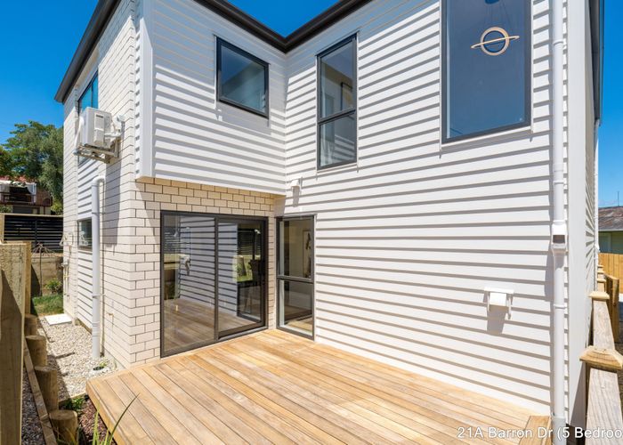  at 21D Barron Drive, Green Bay, Waitakere City, Auckland