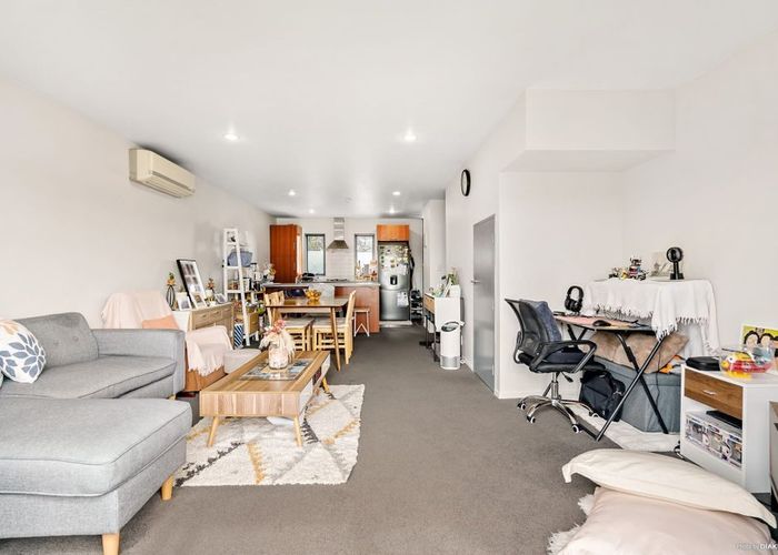  at 6/42 Holly Street, Avondale, Auckland City, Auckland