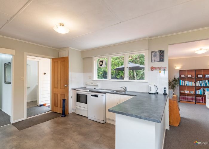  at 42 Sunshine Crescent, Kelson, Lower Hutt