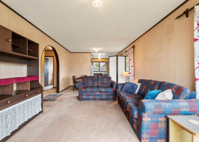  at 2/1 Lorelei Place, Papakura, Papakura, Auckland