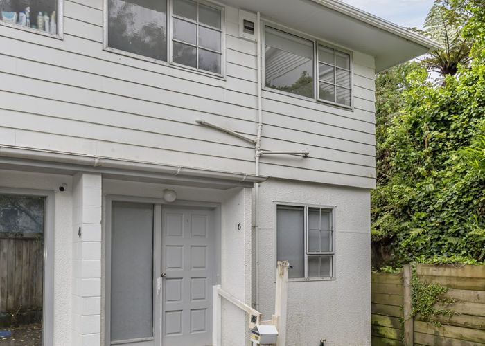  at 6 Cyril Way, Paparangi, Wellington, Wellington