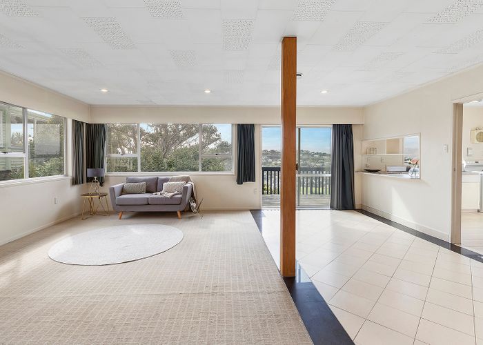  at 24 Waiwera Crescent, Maupuia, Wellington