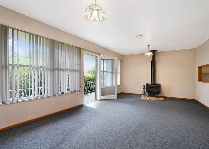  at 3/77 Royal View Road, Te Atatu South, Waitakere City, Auckland