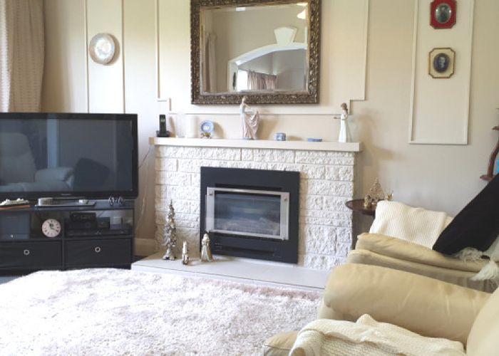  at 9 Lyon Street, Kihikihi, Te Awamutu