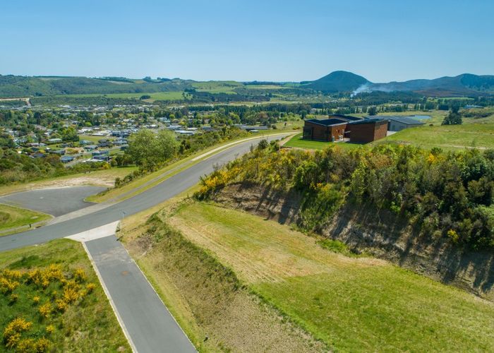  at 1 Sparrowhawk Way, Kinloch, Taupo