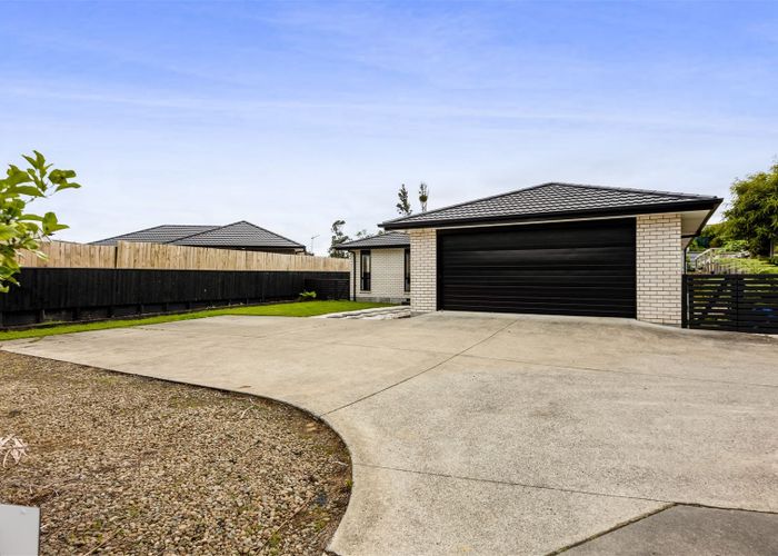  at 15 Frederick Place, Whalers Gate, New Plymouth