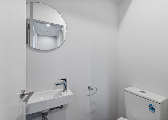  at 1/104 Ruskin Street, Addington, Christchurch City, Canterbury