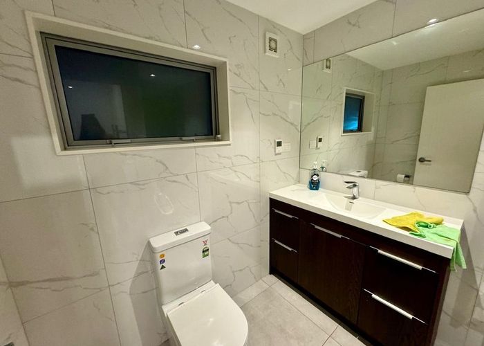  at Zara Court, Windsor Park, North Shore City, Auckland