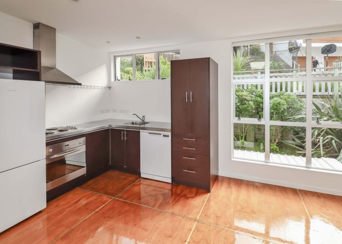  at 4/306 Evans Bay Parade, Hataitai, Wellington