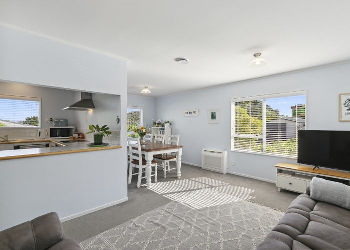  at 94 Montgomery Avenue, Karori, Wellington
