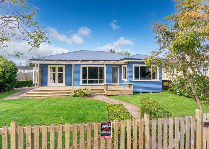  at 20 Oxford Street, Fairfield, Hamilton, Waikato