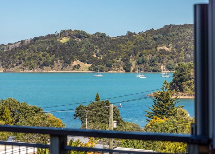  at 4 Bryan Road, Surfdale, Waiheke Island, Auckland