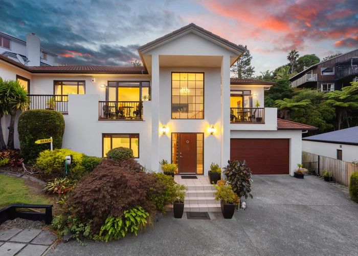  at 36 Woodridge Avenue, Northcross, Auckland