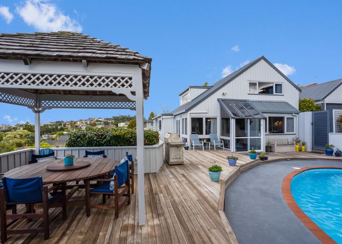  at 52 Balmain Road, Chatswood, Auckland