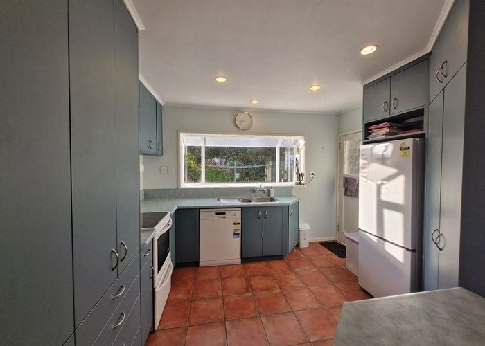  at 14 Robert Street, Newlands, Wellington, Wellington