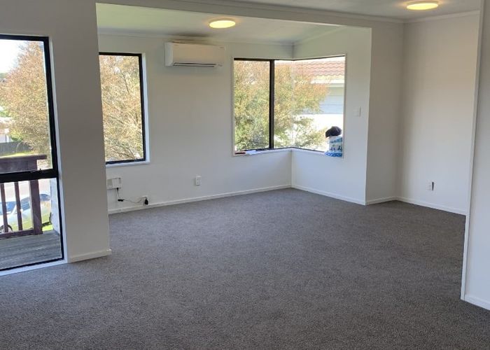  at 75 Trias Road, Totara Vale, Auckland