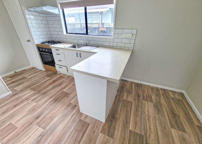  at 3 Huruhuru Road, Massey, Waitakere City, Auckland