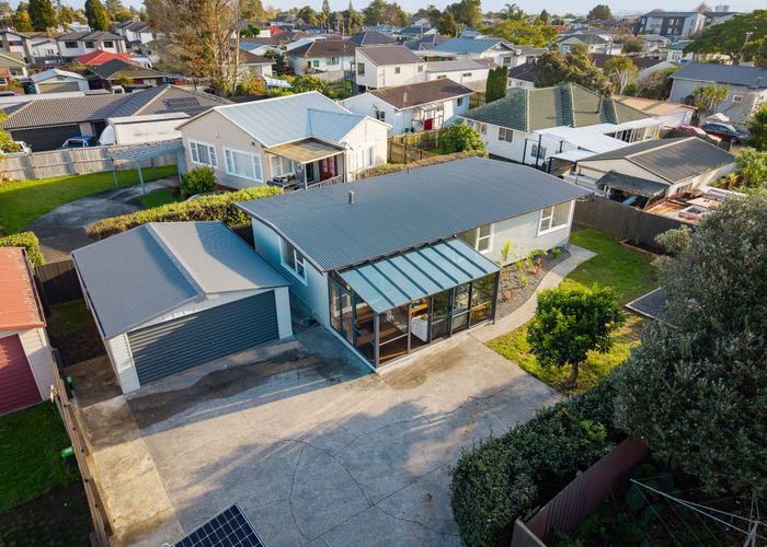  at 2/41 Gloucester Road, Manurewa, Manukau City, Auckland