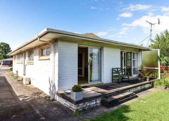  at 9 Roseburg Street, Fairfield, Hamilton