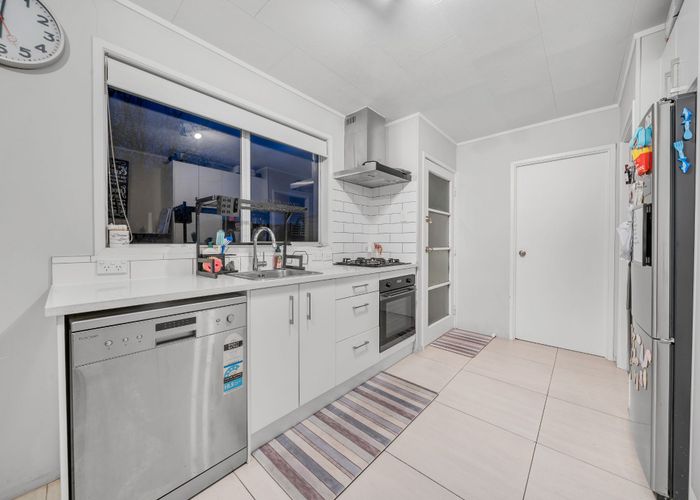  at 8A Iota Place, Manukau, Manukau City, Auckland