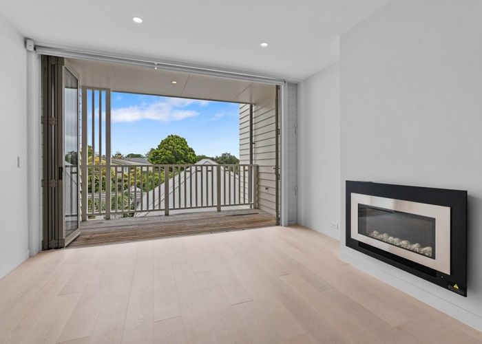  at 8/83 Hinemoa Street, Birkenhead, North Shore City, Auckland