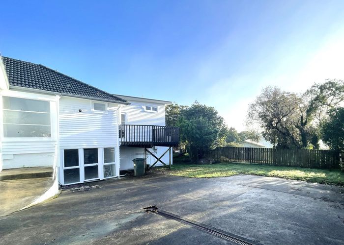 at 32 Trinidad Street, Blockhouse Bay, Auckland City, Auckland